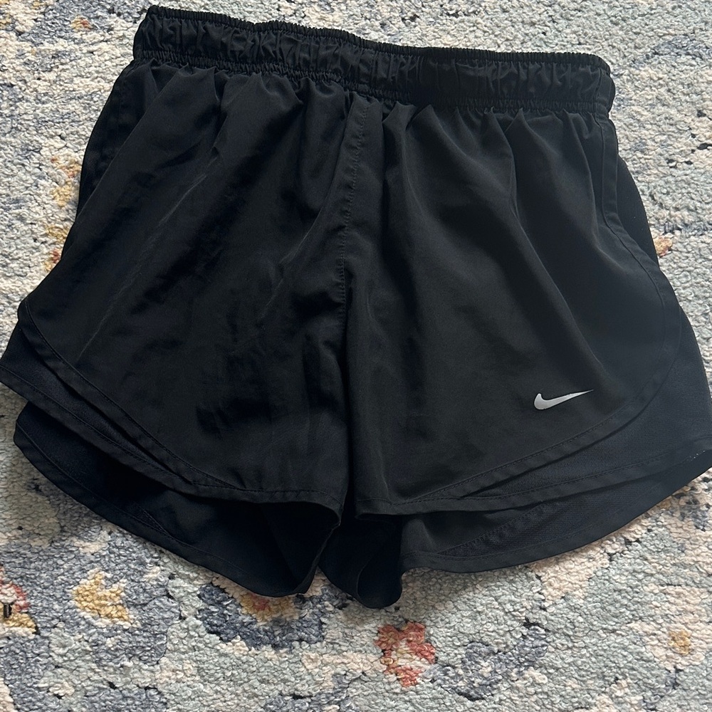 M Nike Women's All Black Dri Fit Shorts